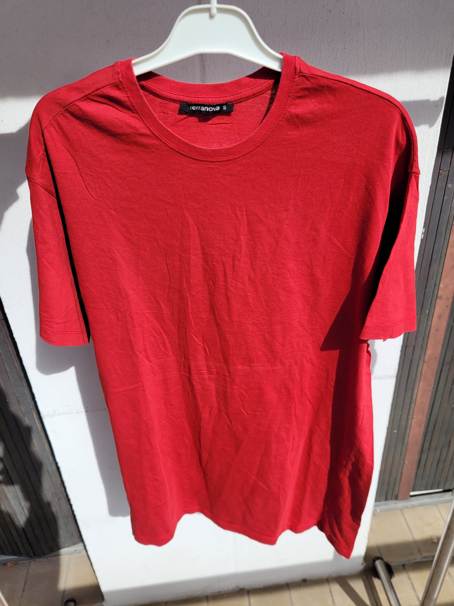 T-shirt Rouge Oversize Terranova – Tee Streetwear Basic Unisexe Taille S