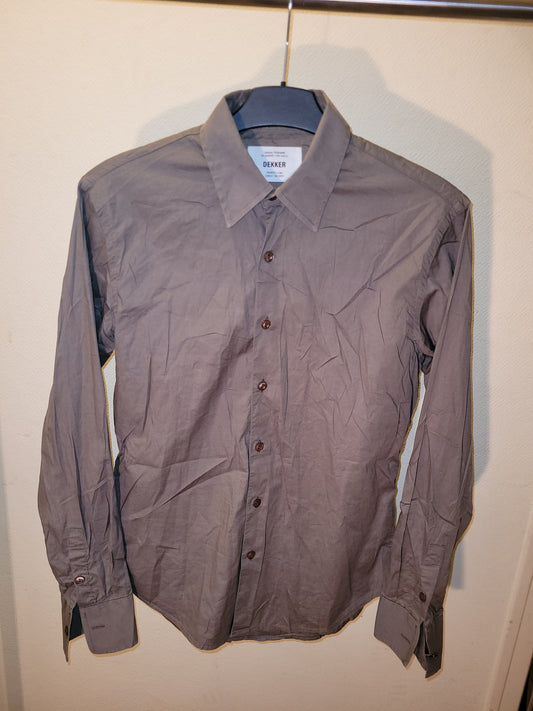 Chemise Homme Dekker Gris Taupe Slim Fit – Chemise Chic Manches Longues Coton Stretch