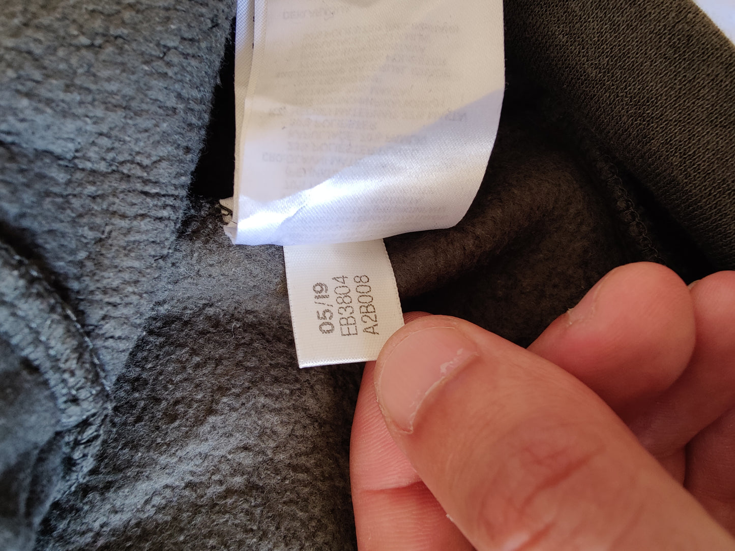 Hoodie Adidas Essentials - Marron Kaki / Terreux - Taille L (44/46) - Très Bon État