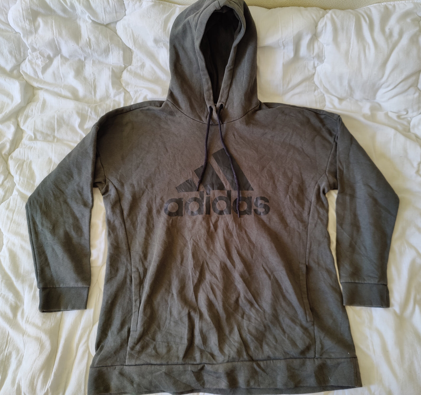 Hoodie Adidas Essentials - Marron Kaki / Terreux - Taille L (44/46) - Très Bon État